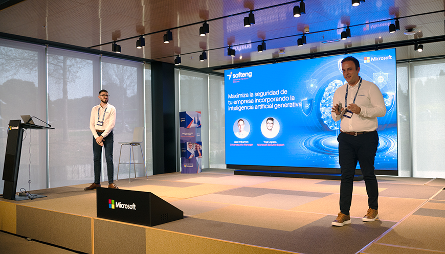 Cybersecurity Manager de Softeng, y Yoel Lopera, Microsoft Security Expert de Softeng