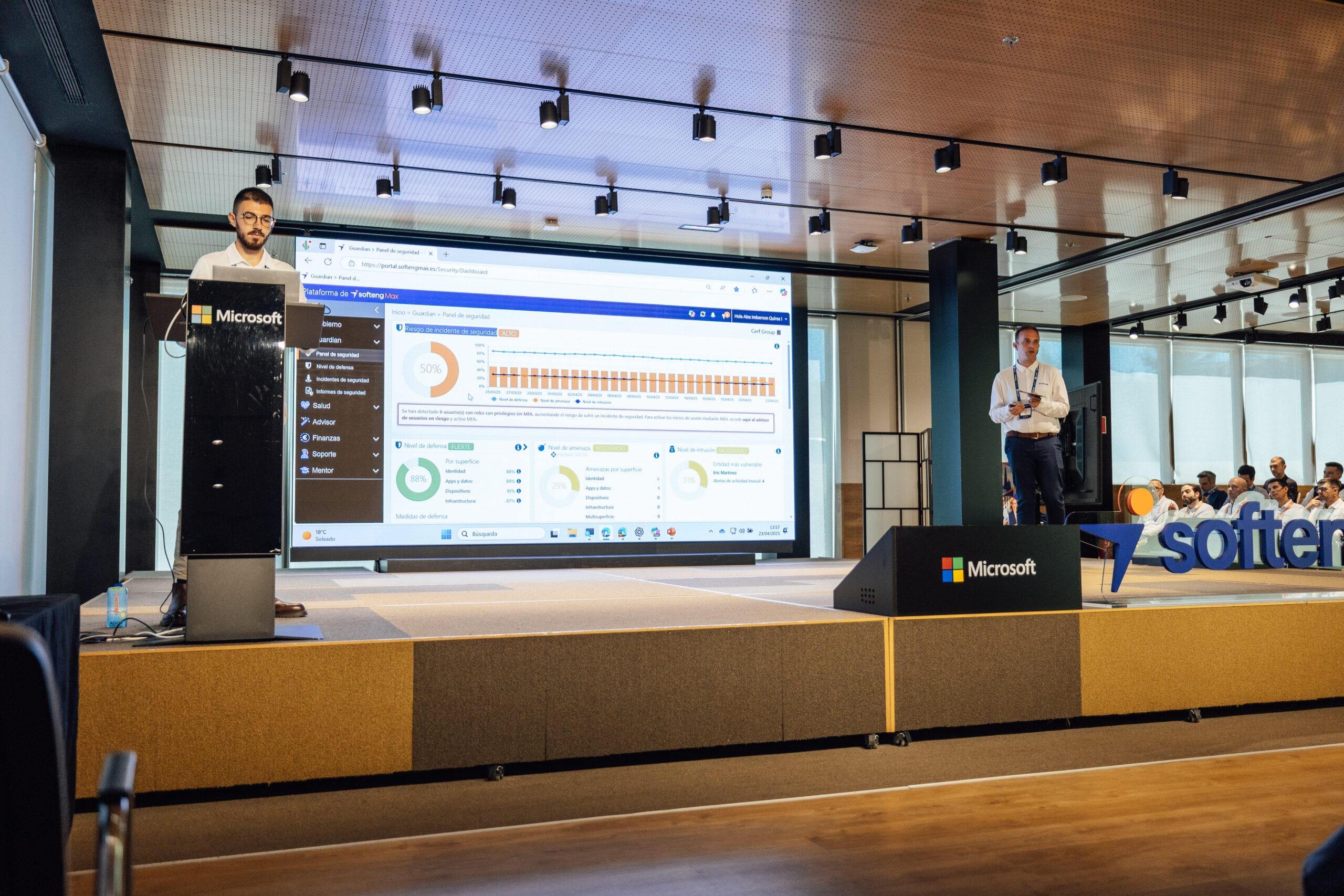 Demo sobre ciberseguridad en la era de la IA en el Max Innovation Day 2025