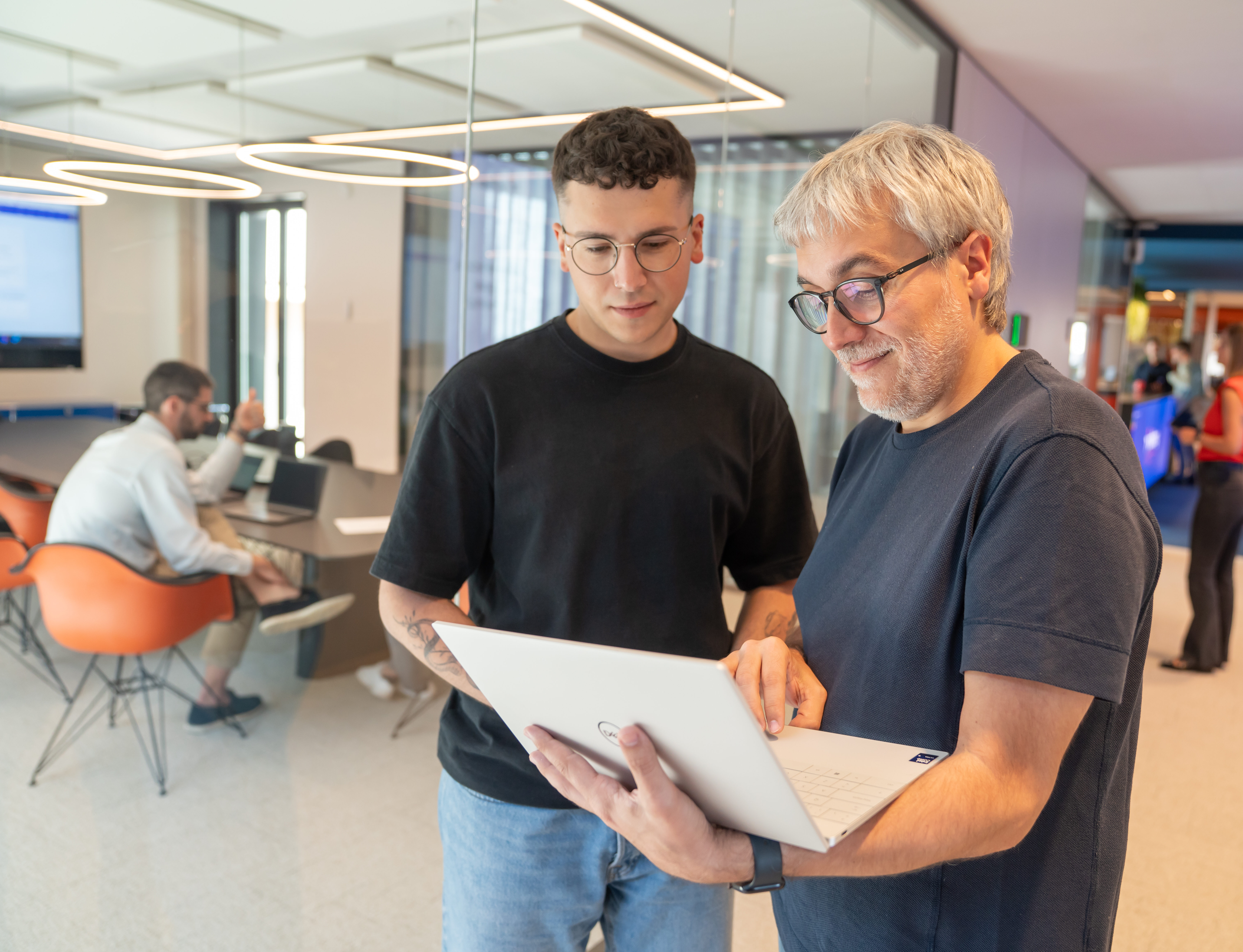 Soluciones de Inteligencia Artificial para Empresas Soluciones de Inteligencia Artificial para Empresas